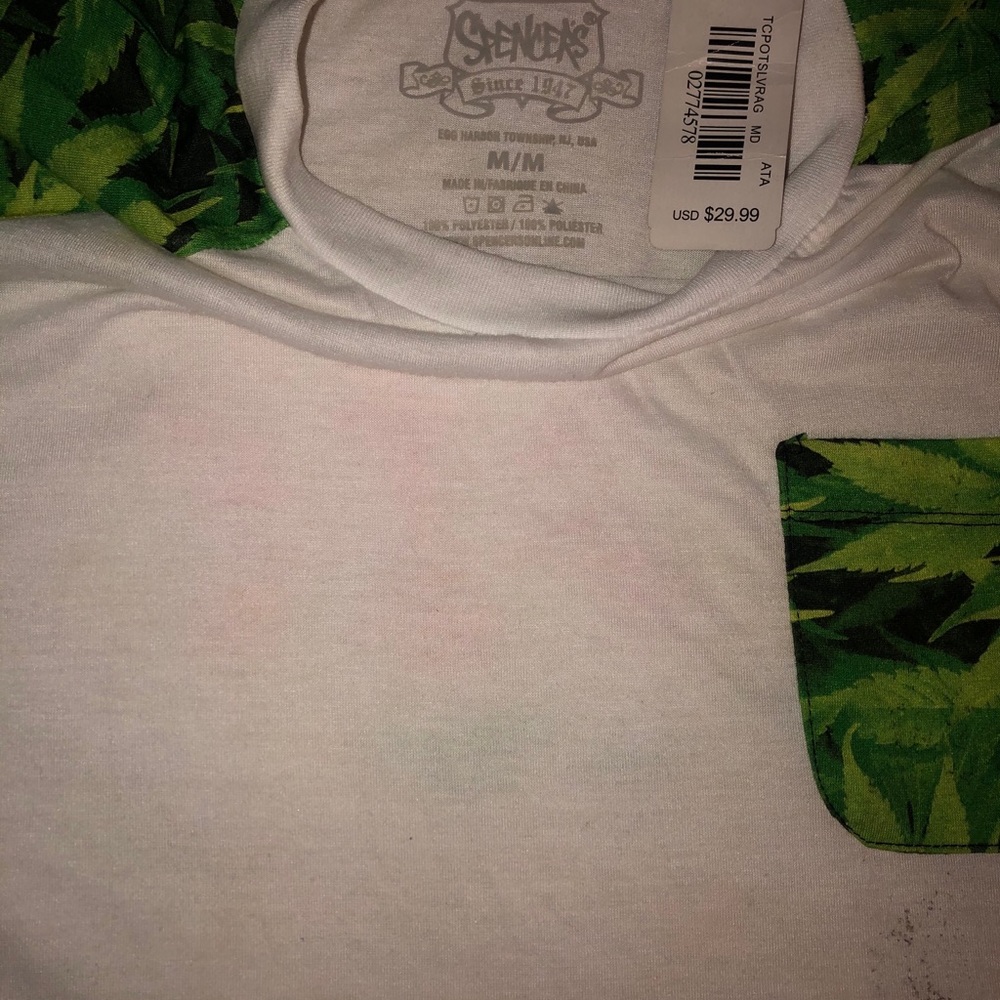 Men green & white tee